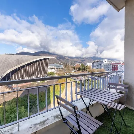 Appartement Des 4 Saisons, 80m², 6p, Lumineux Et Traversant Grenoble